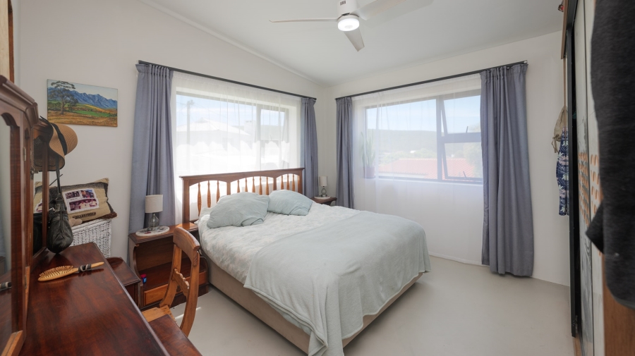 6 Bedroom Property for Sale in Agulhas Western Cape